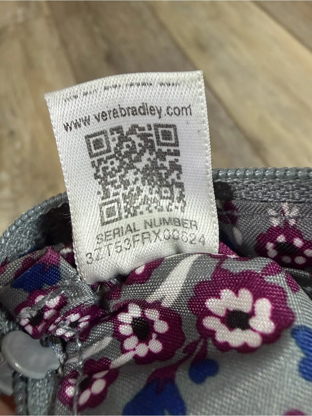Vera Bradley Floral Paisley Quilted ID Case Keychain Wallet